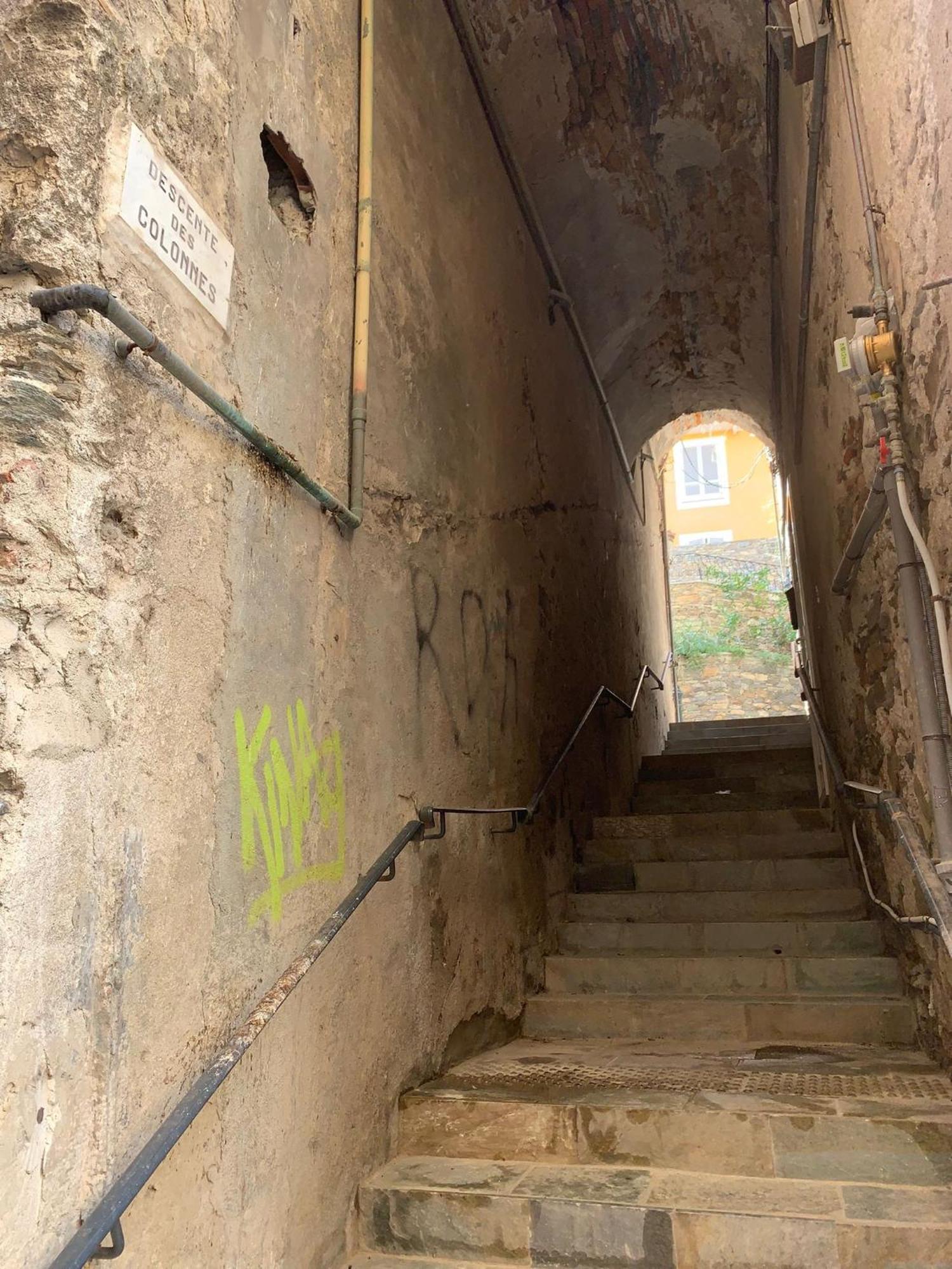 Maison Colonnes 4 Personnes باستيا المظهر الخارجي الصورة